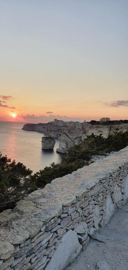 Bel Appartement Dans Hameau Calme Bonifacio  Exterior photo